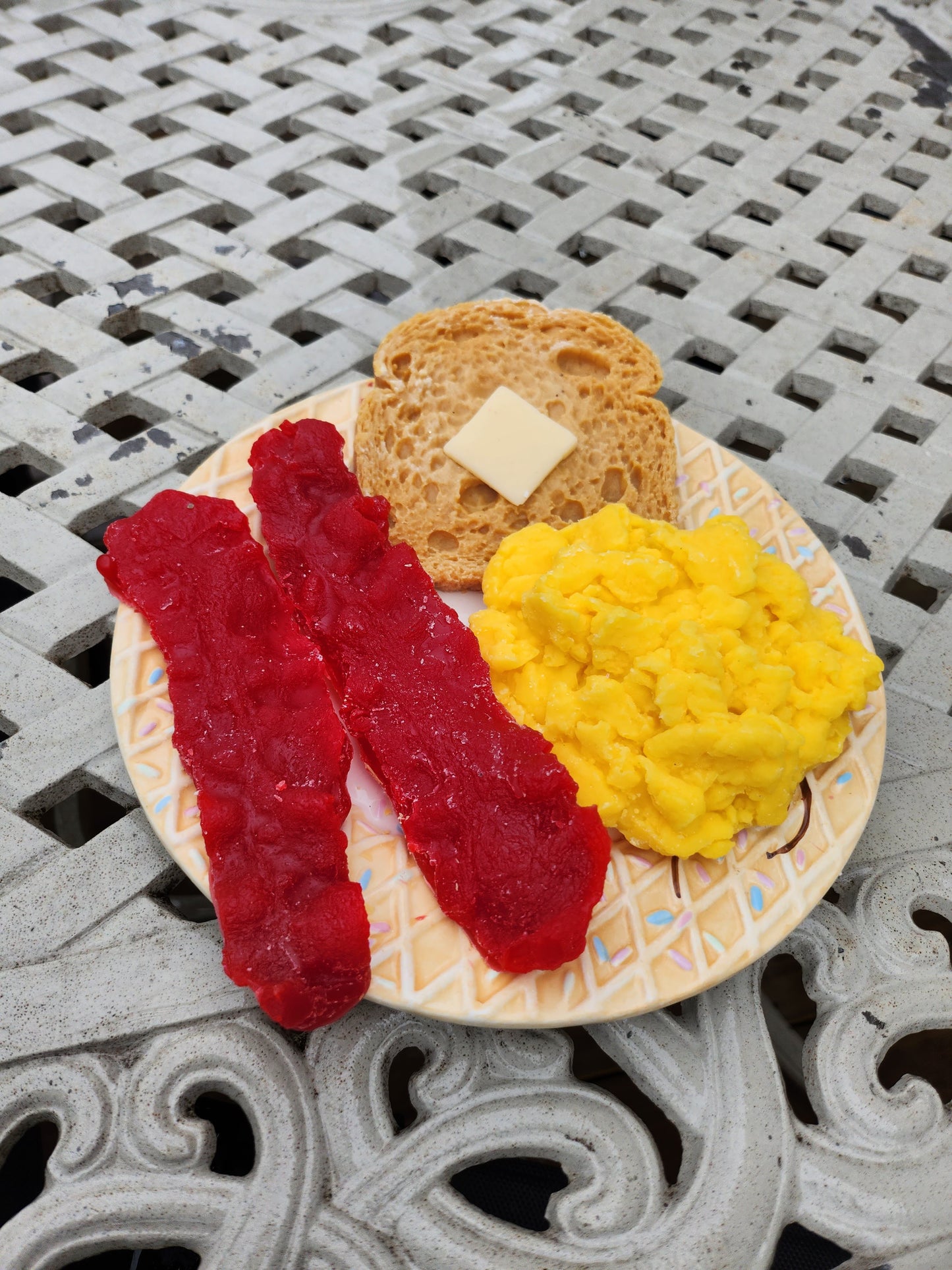Bacon eggs and toast plate