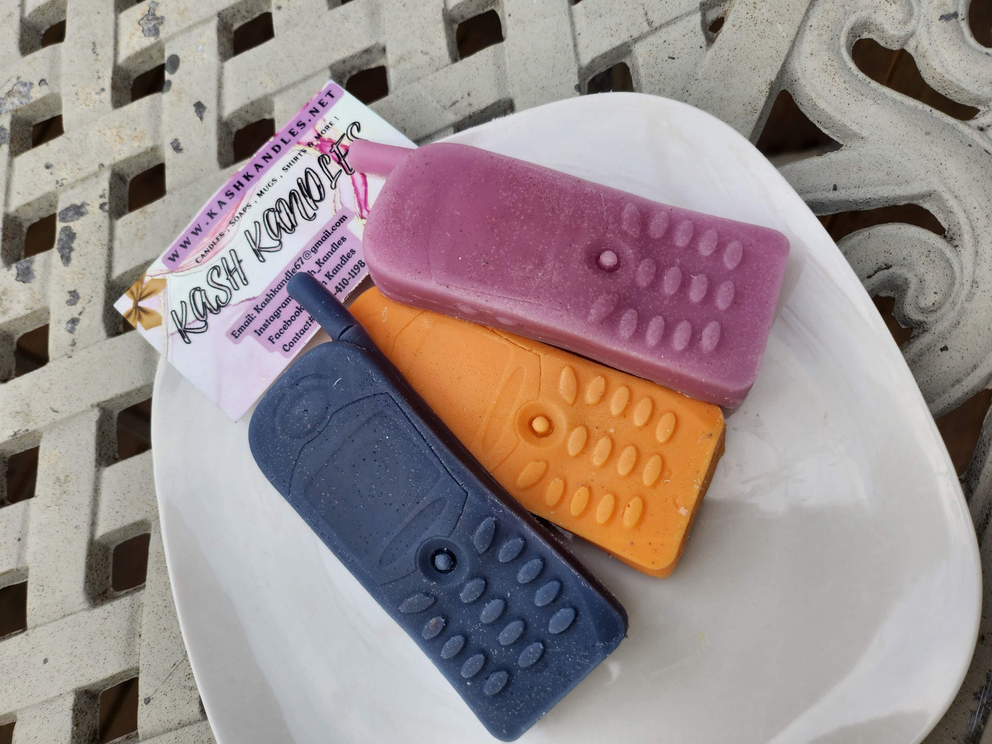 Vintage wax melt phone