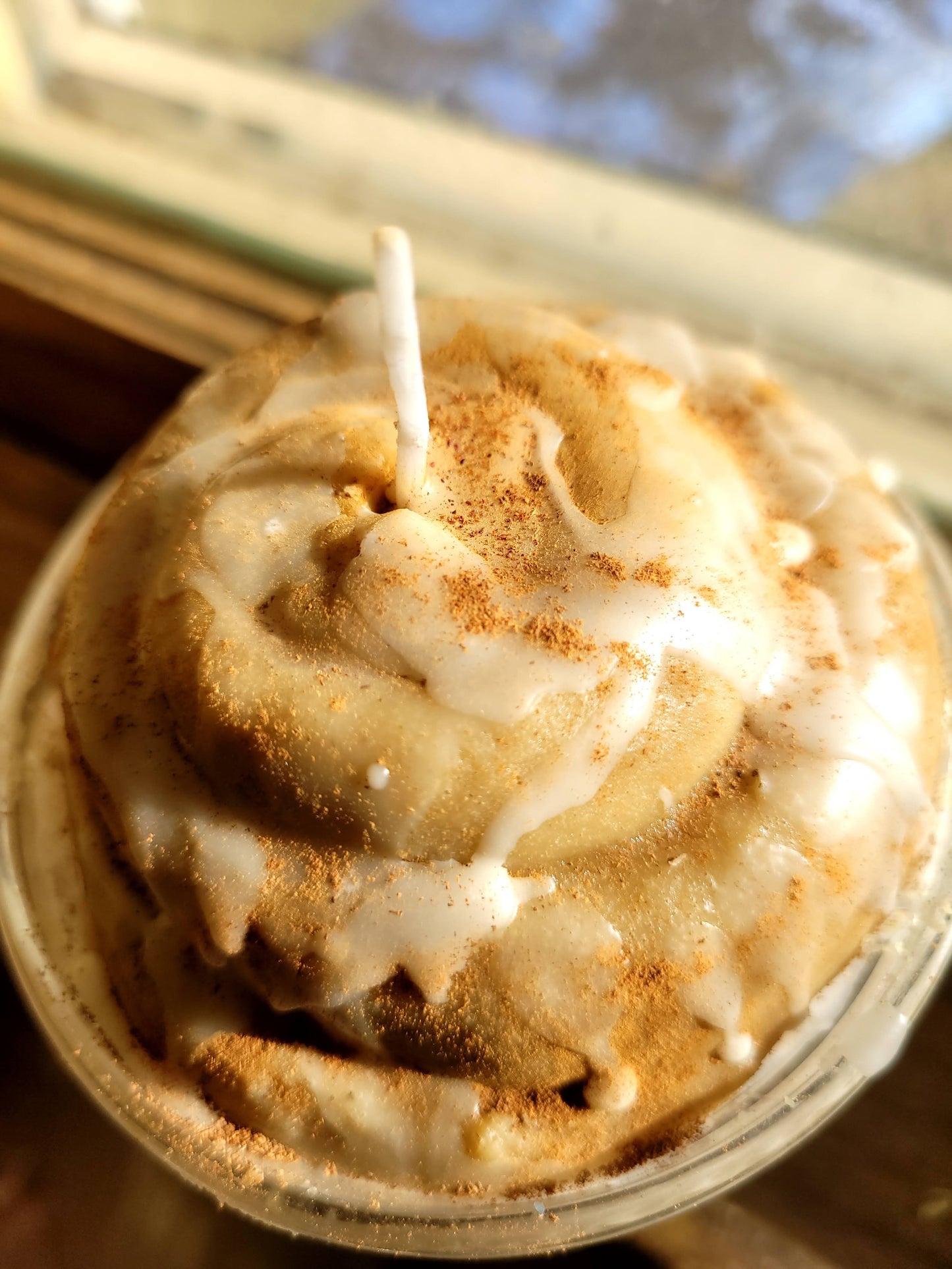 Cinnamon Roll Candle